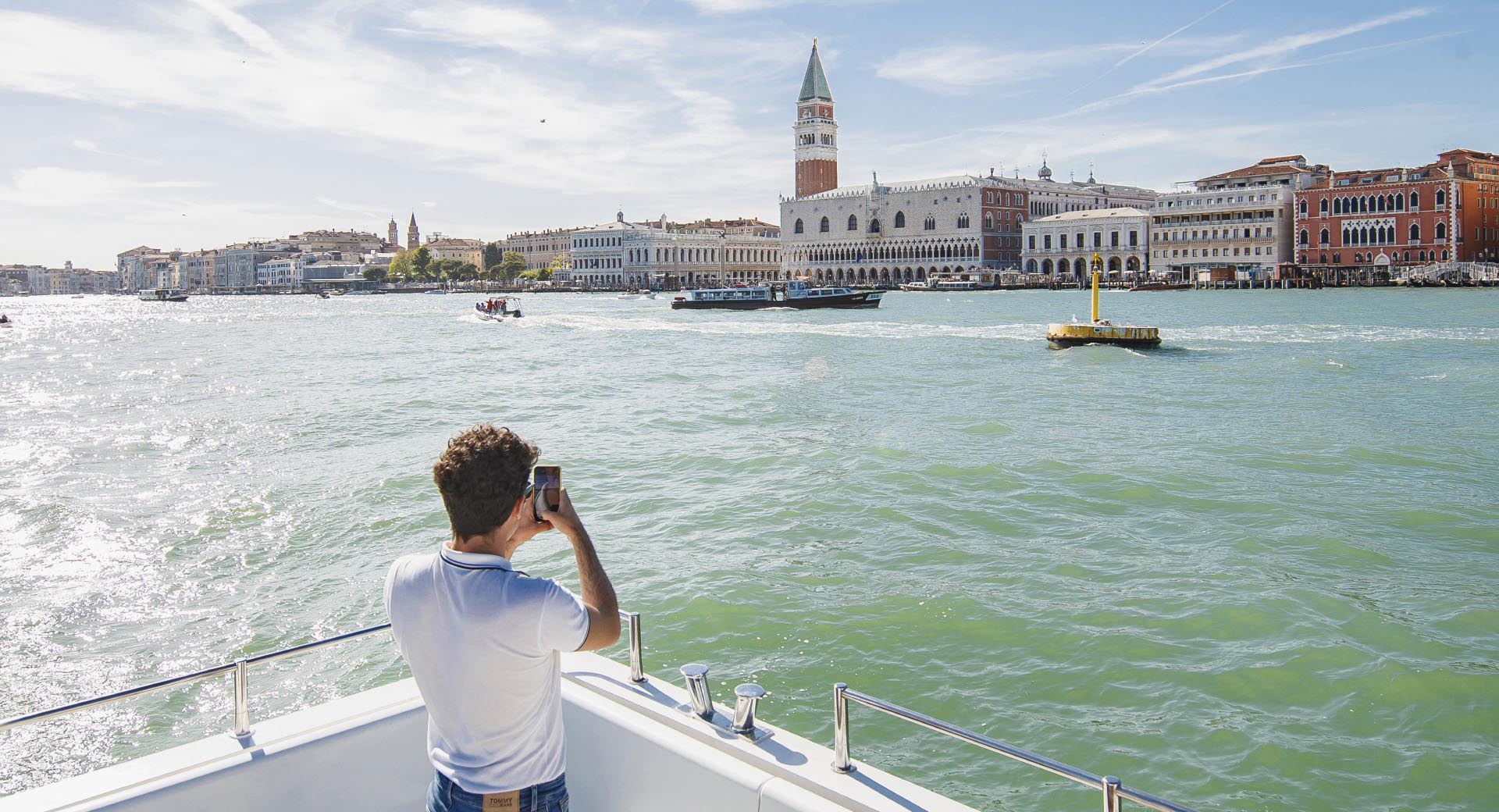 Tourist an Bord der Venetiana